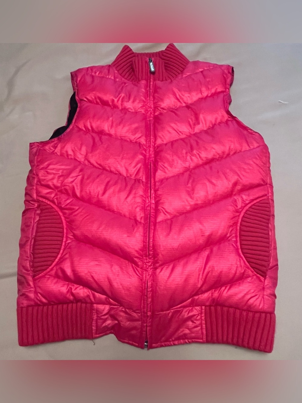 Burton Woman’s Pink Quilted Puffer Duck Down Fulled Vest